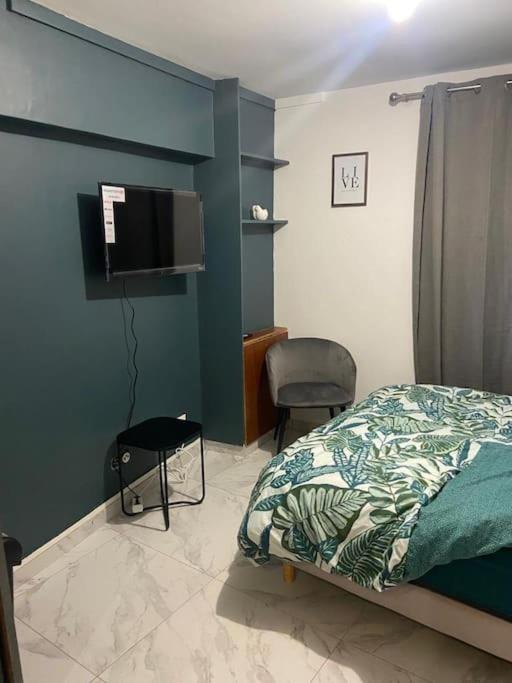 Charmant Studio Dans Maison Apartment Sarcelles Exterior photo
